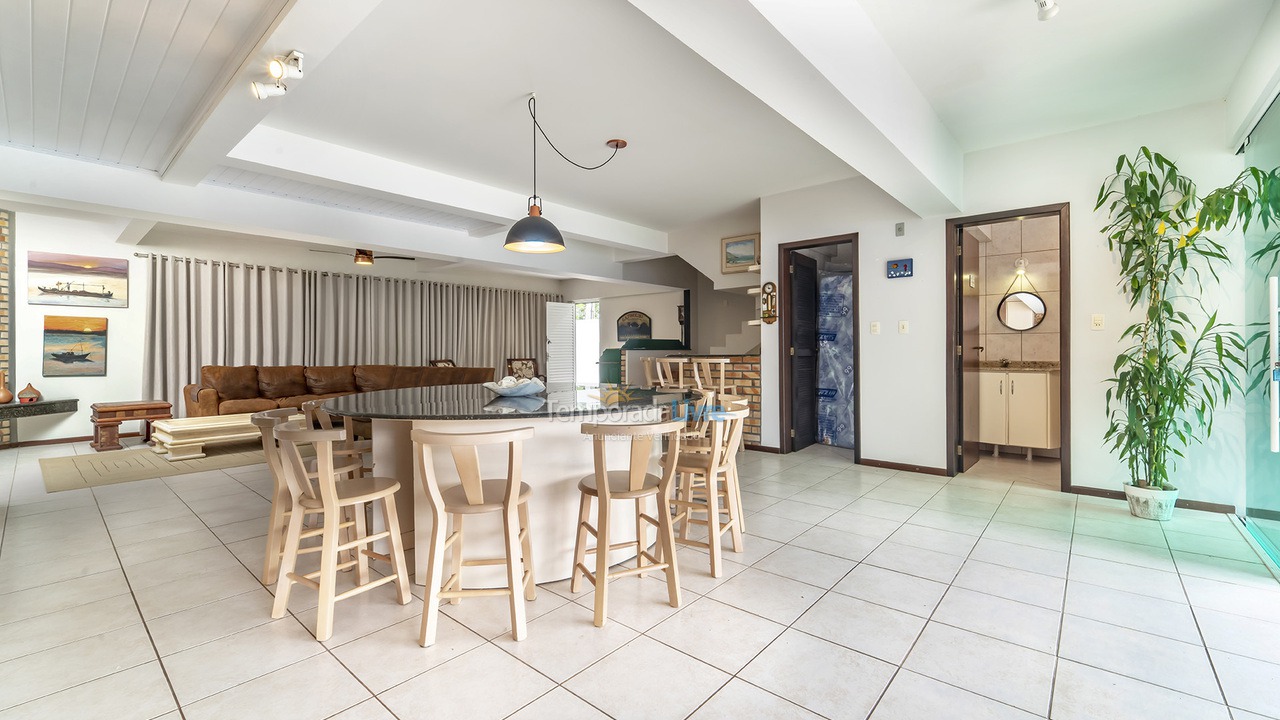 House for vacation rental in Bombinhas (Mariscal)