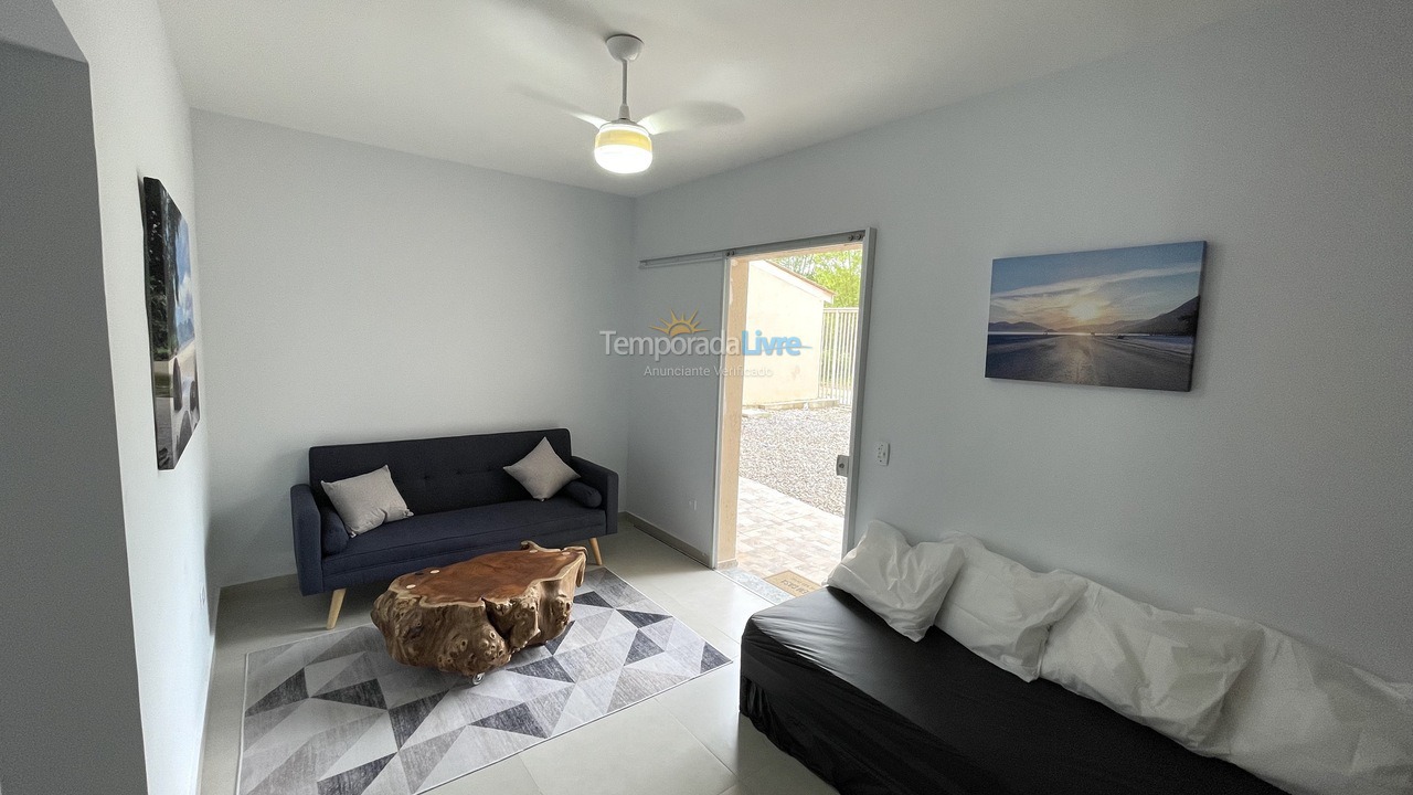 Apartamento para aluguel de temporada em Ubatuba (Lagoinha)