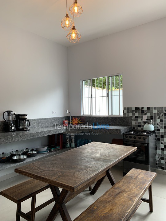 Apartamento para aluguel de temporada em Ubatuba (Lagoinha)