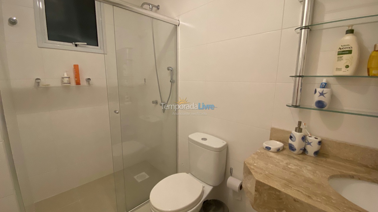 Apartamento para aluguel de temporada em Governador Celso Ramos (Praia de Palmas)