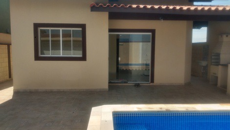Novo: Incrível casa com piscina em Itanhaém/SP