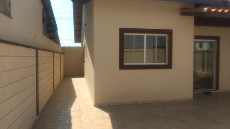 Novo: Incrível casa com piscina em Itanhaém/SP