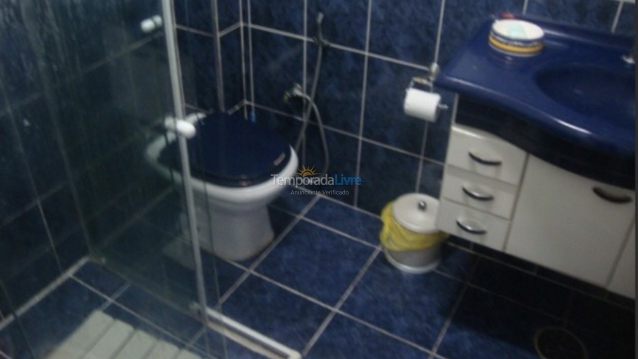 Apartamento para aluguel de temporada em Praia Grande (Praia do Caiçara)