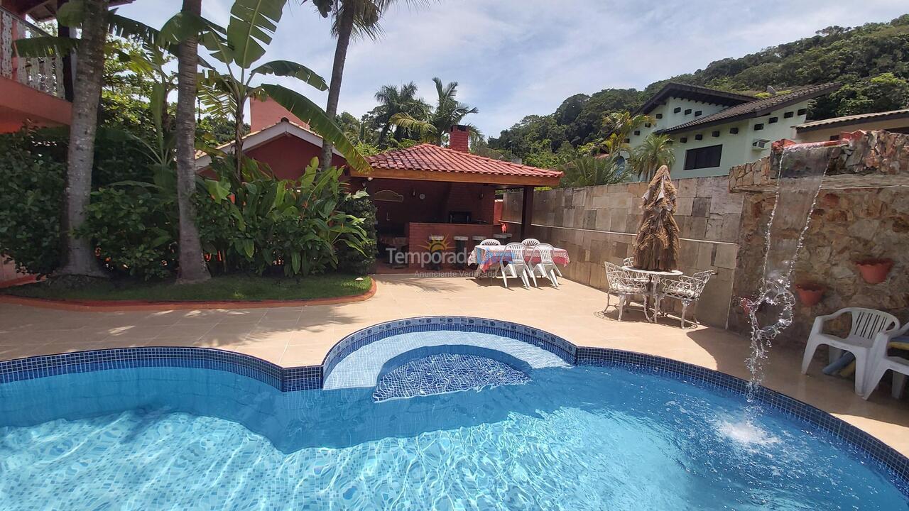Casa para aluguel de temporada em Guarujá (Praia do Pernambuco)
