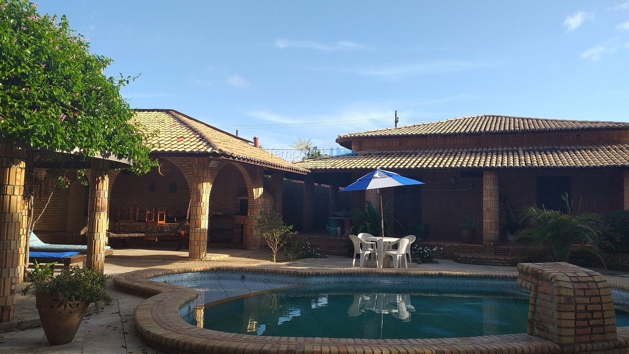 Apartamento para aluguel de temporada em Beberibe (Praia das Fontes)