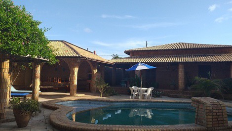 Fantástica casa com piscina perto da praia