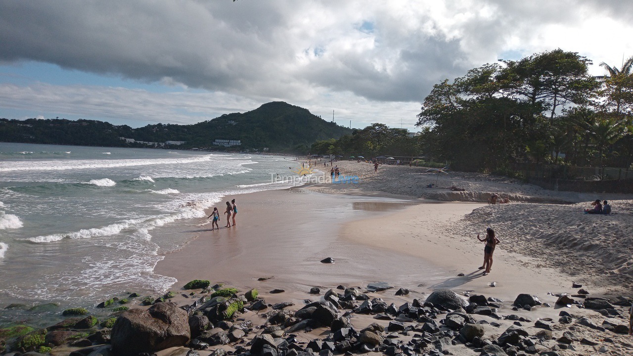 Apartment for vacation rental in Ubatuba (Praia das Toninhas)