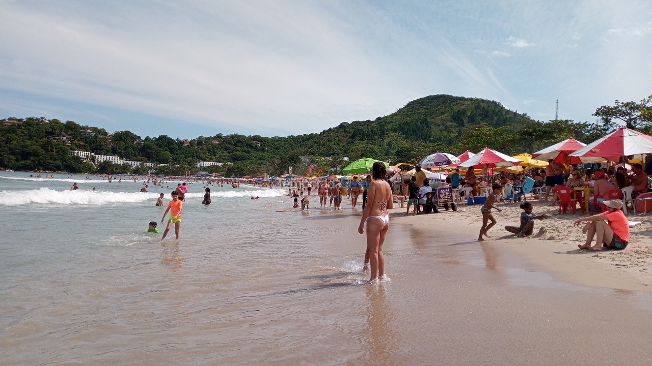 Apartment for vacation rental in Ubatuba (Praia das Toninhas)