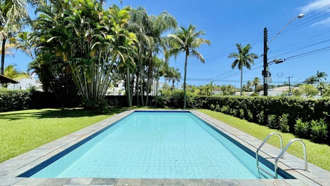 House for rent in Guarujá - Jardim Acapulco