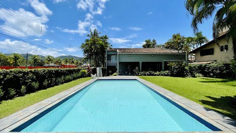 Jardim Acapulco Residence 1,000 Meters Swimming Pool and Barbecue