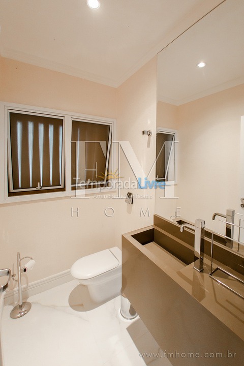 Casa para aluguel de temporada em Florianopolis (Jurerê Internacional)