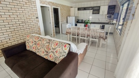 4-bedroom beach house 350 m from the beach