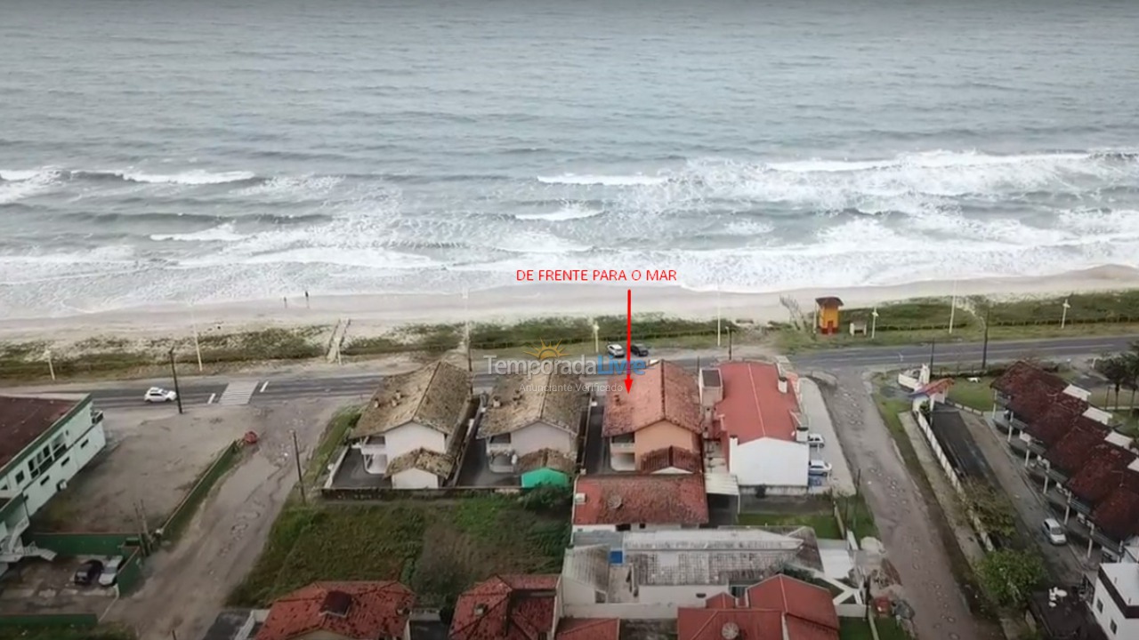 Apartamento para aluguel de temporada em Itapoá (Barra do Saí)