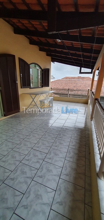 Apartamento para aluguel de temporada em Itapoá (Barra do Saí)