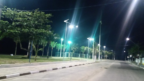 Vista noturna quadra