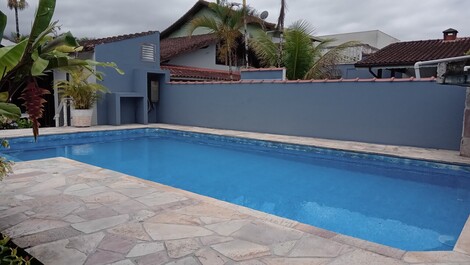 Cozy house with pool, 3 bedroom and 2 suites