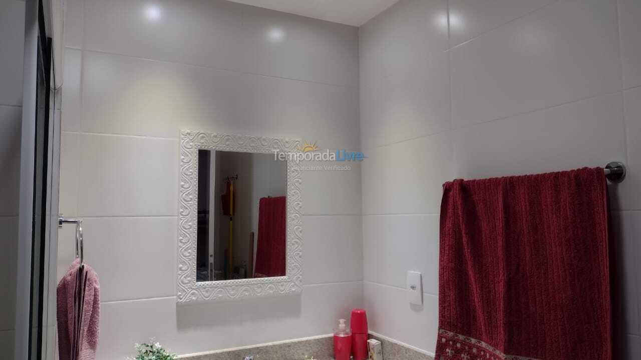 Apartamento para aluguel de temporada em Cabo Frio (Passagem)