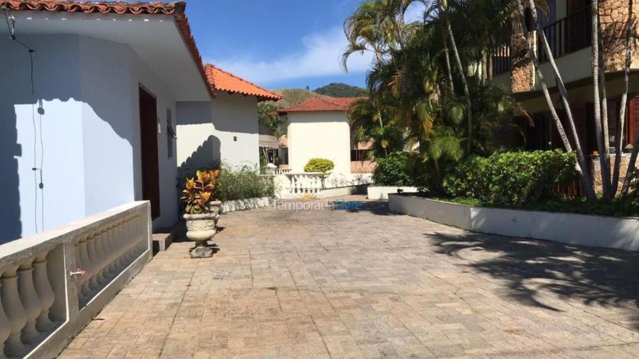 Apartment for vacation rental in São Sebastião (Maresias)