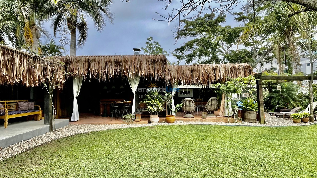 House for vacation rental in Florianópolis (Cachoeira do Bom Jesus)