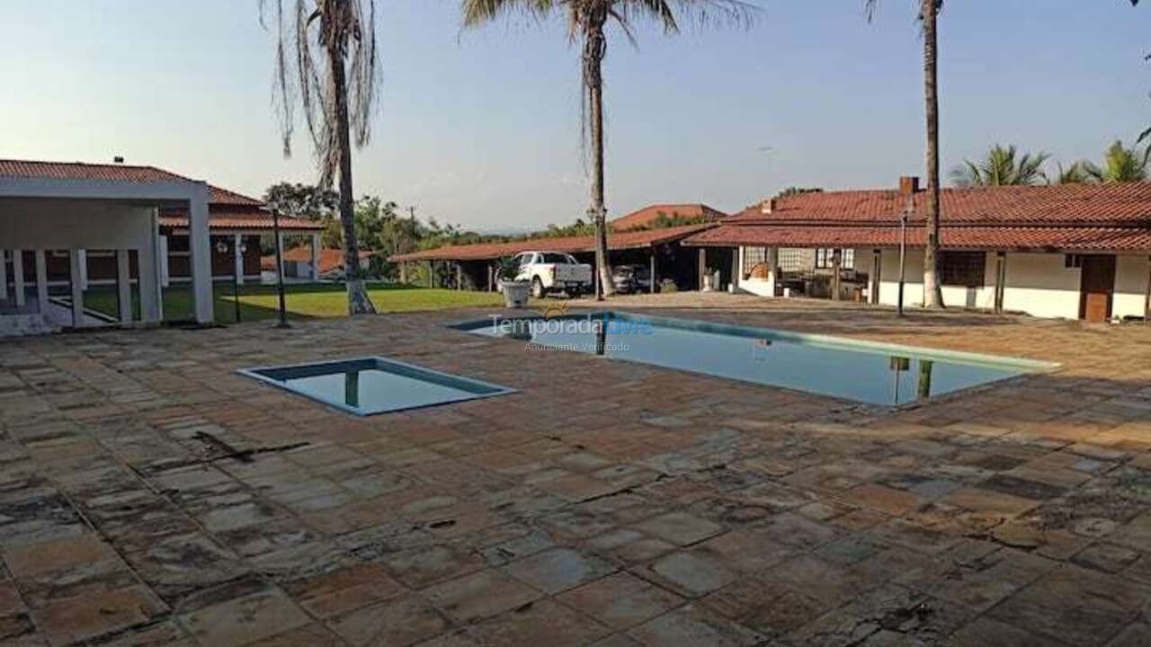 Chácara / sítio para aluguel de temporada em Boituva (Chácara dos Pinhais)