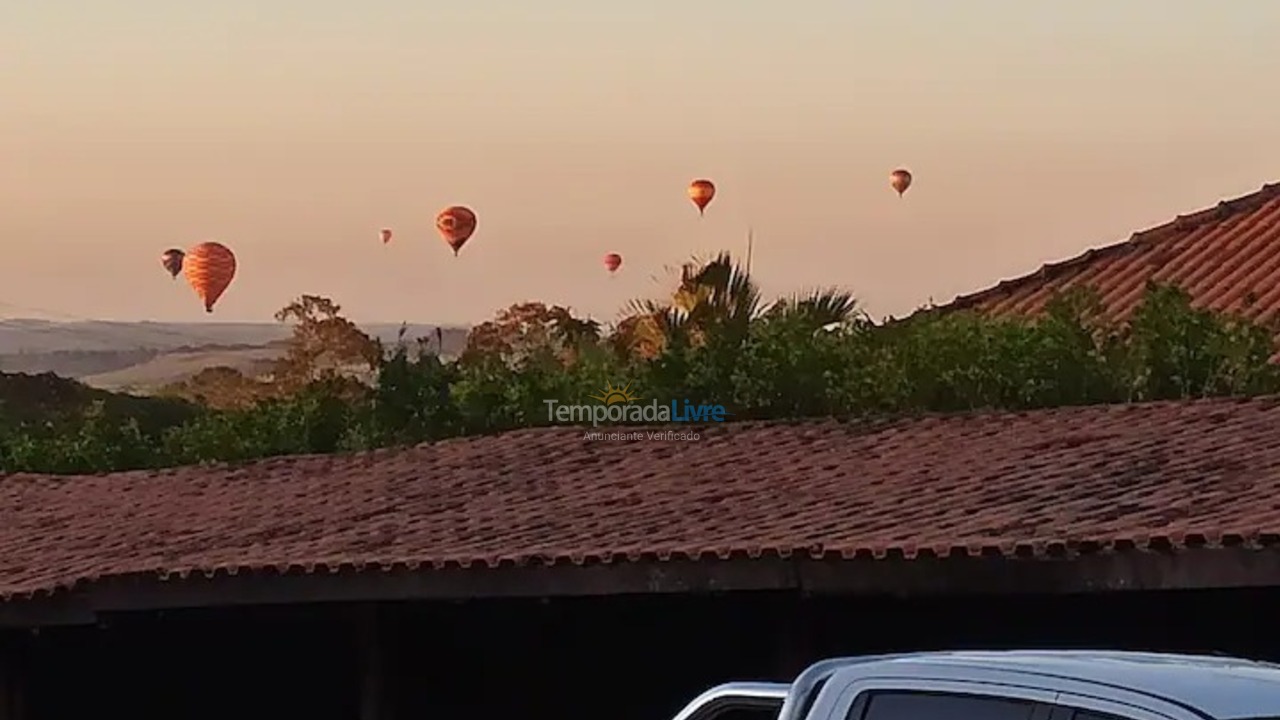 Chácara / sítio para aluguel de temporada em Boituva (Chácara dos Pinhais)