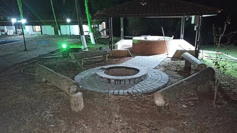 Chácara Super espaçosa com piscina, churrasqueira, wi-fi