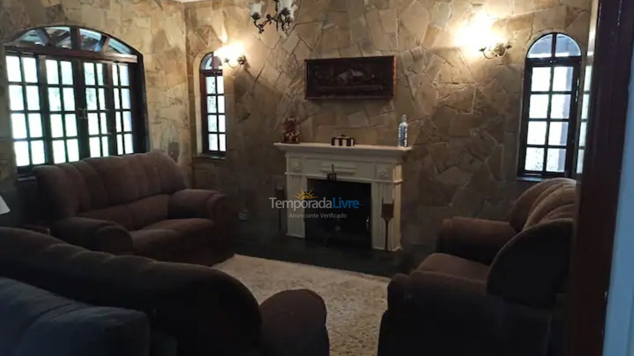 Chácara / sítio para aluguel de temporada em Boituva (Chácara dos Pinhais)