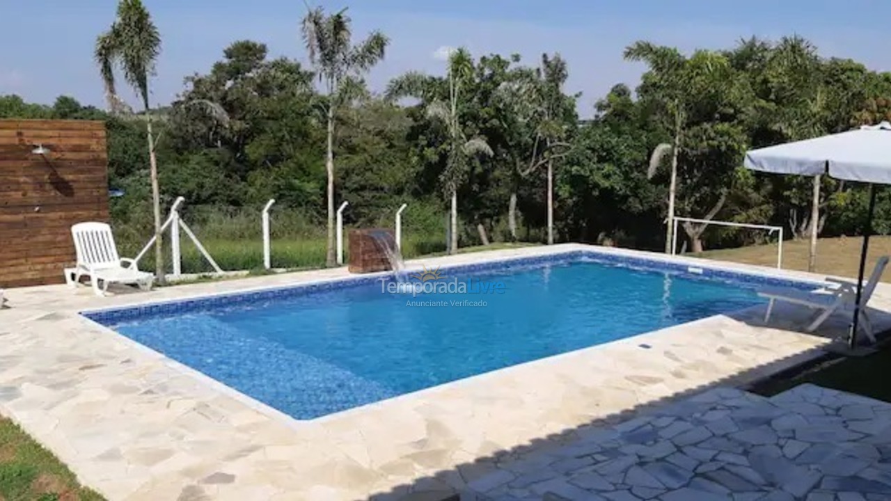 Granja para alquiler de vacaciones em Boituva (Chácara dos Pinhais)