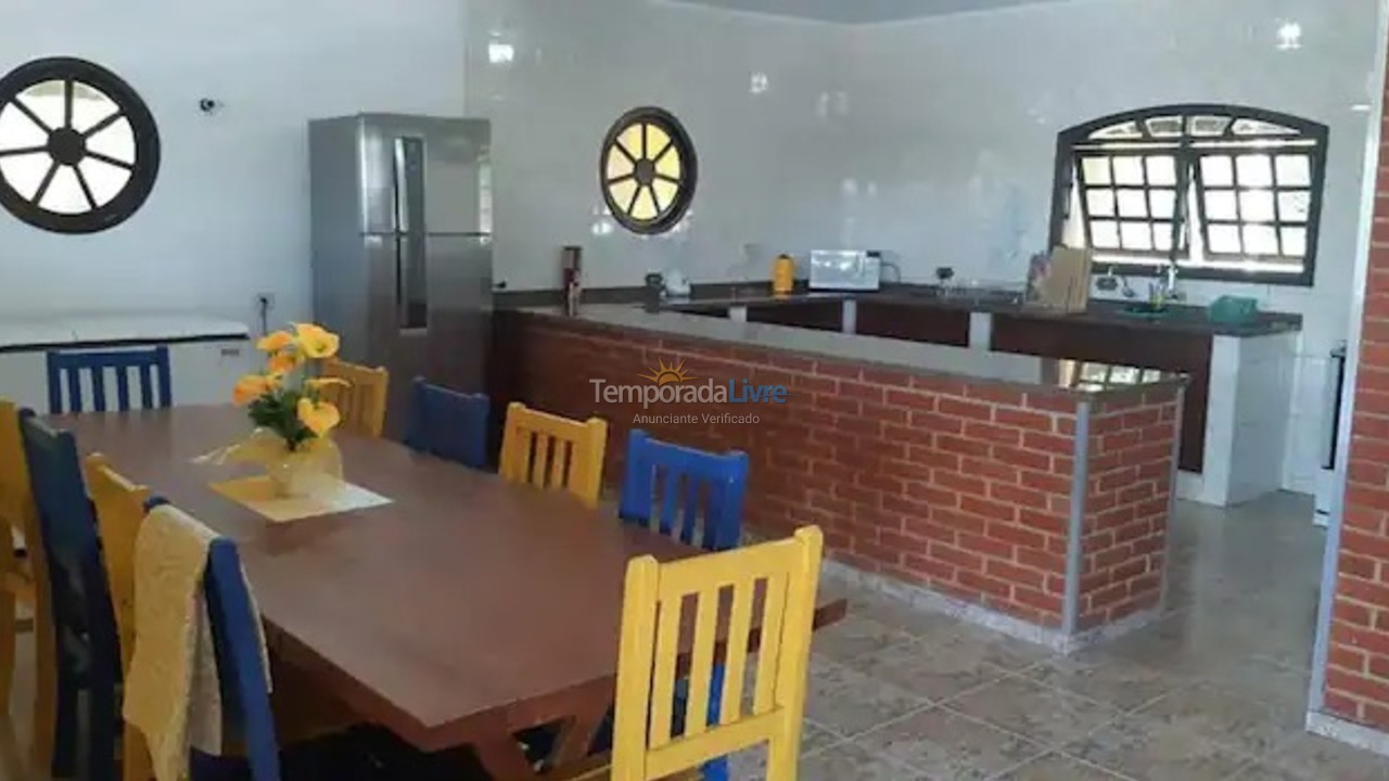 Granja para alquiler de vacaciones em Boituva (Chácara dos Pinhais)