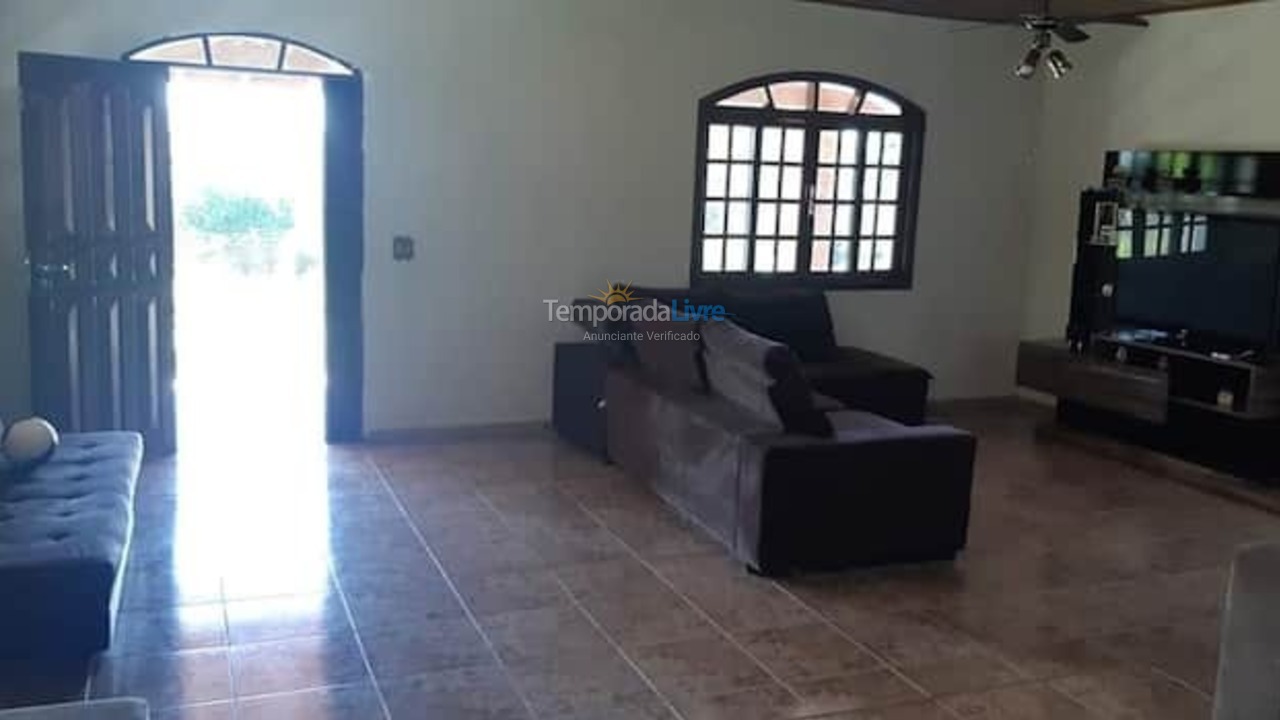 Granja para alquiler de vacaciones em Boituva (Chácara dos Pinhais)