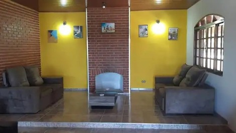 HERMOSA FINCA 16 PERSONAS PISCINA BARBACOA ZONA DE OCIO COMPLETA