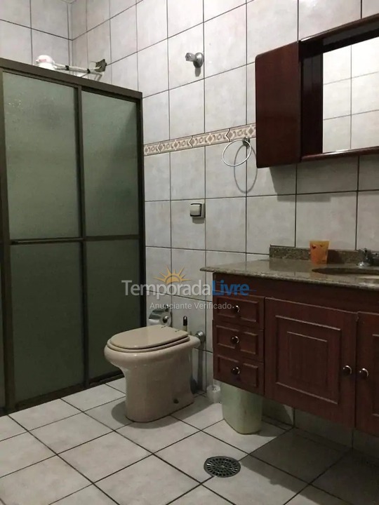 Granja para alquiler de vacaciones em Boituva (Chácara dos Pinhais)