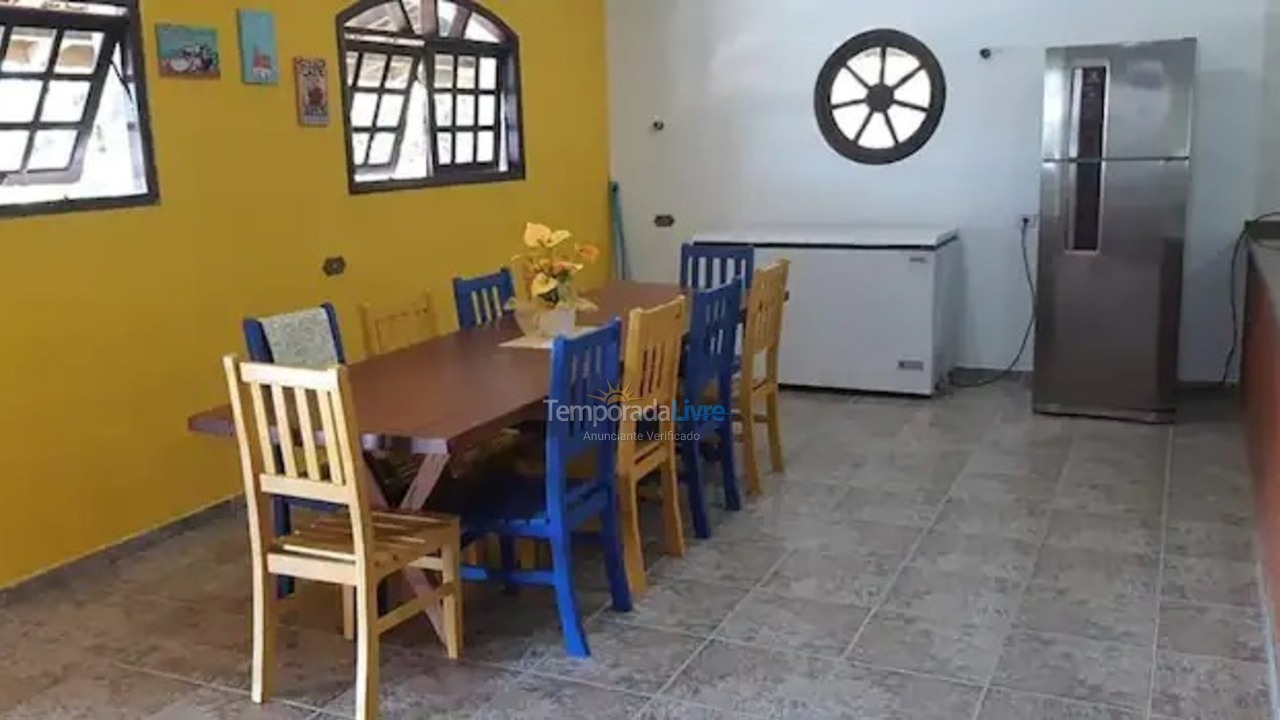 Granja para alquiler de vacaciones em Boituva (Chácara dos Pinhais)