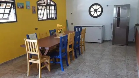 HERMOSA FINCA 16 PERSONAS PISCINA BARBACOA ZONA DE OCIO COMPLETA