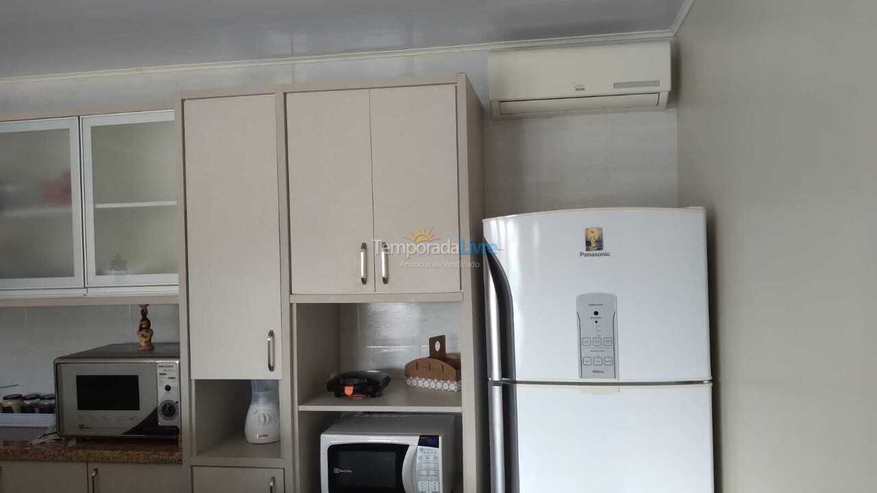 Casa para aluguel de temporada em Florianópolis (Ribeirão da Ilha)