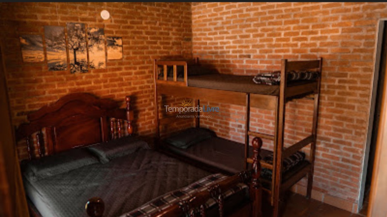 Chácara / sítio para aluguel de temporada em Guaratinguetá (Paiol)