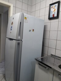 Cozinha e geladeira 