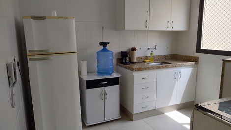 APARTAMENTO TEMPORADA PRAIA DO MORRO TERCER PISO 6 PERSONAS