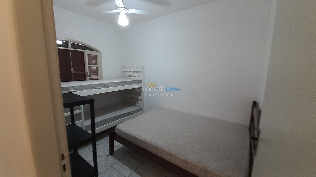 Apartamento para aluguel de temporada em Itapoá (Barra do Saí)