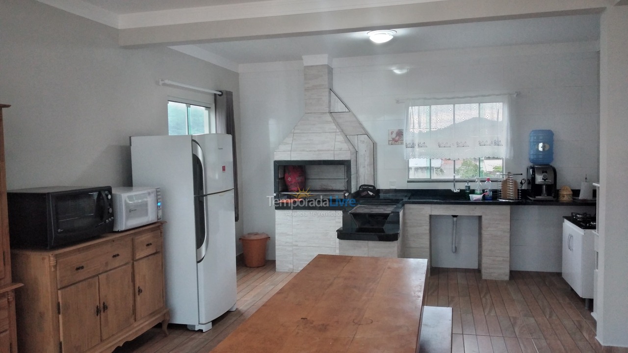 Apartment for vacation rental in Palhoça (Praia de Fora)