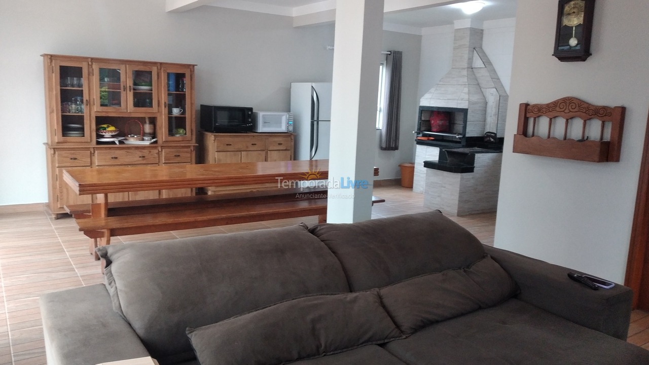 Apartment for vacation rental in Palhoça (Praia de Fora)