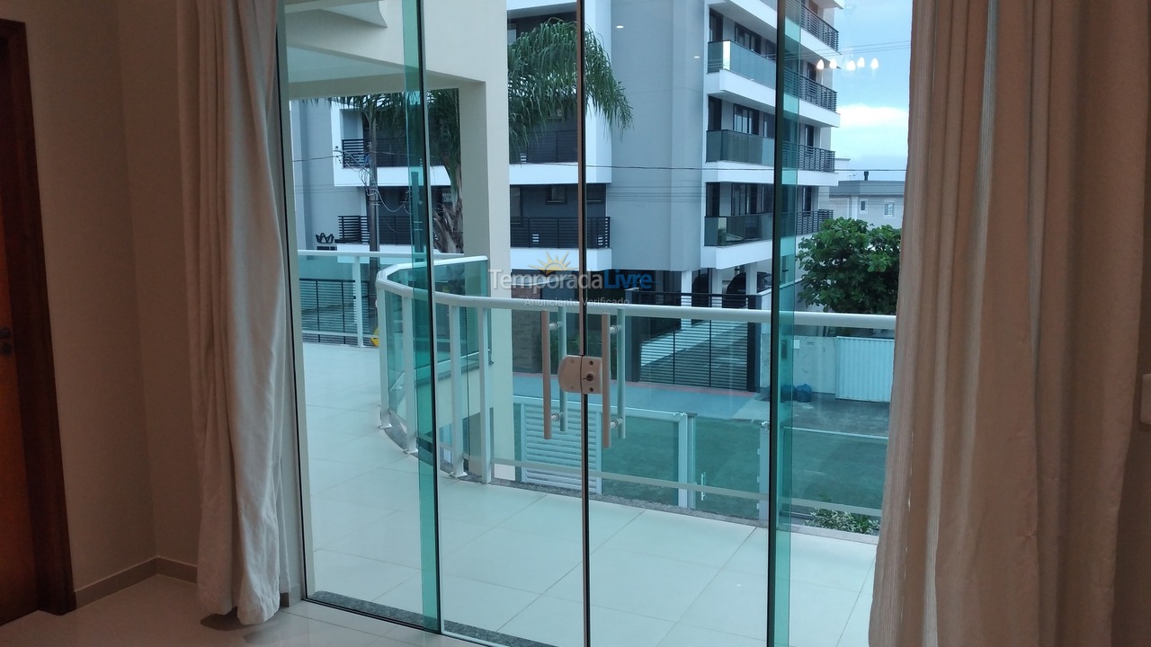 Apartment for vacation rental in Palhoça (Praia de Fora)