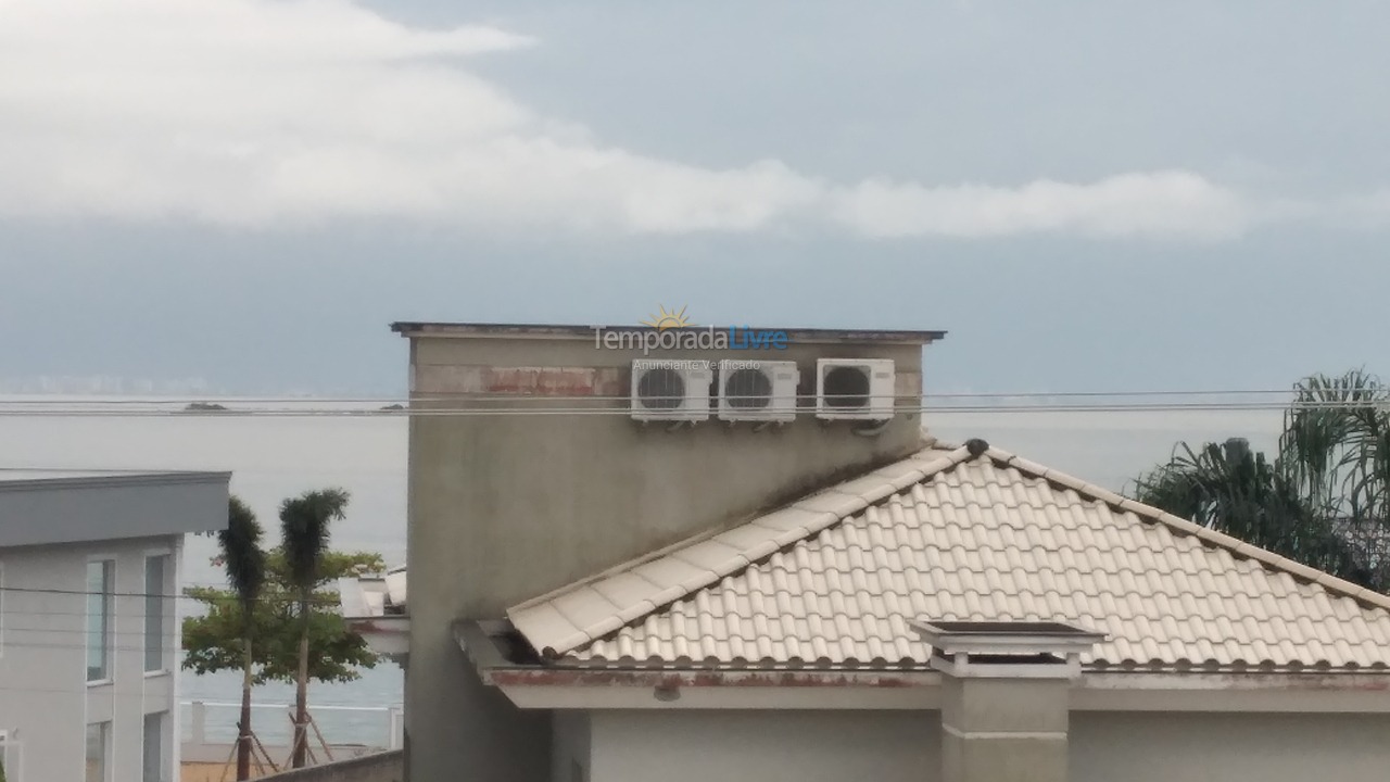 Apartment for vacation rental in Palhoça (Praia de Fora)