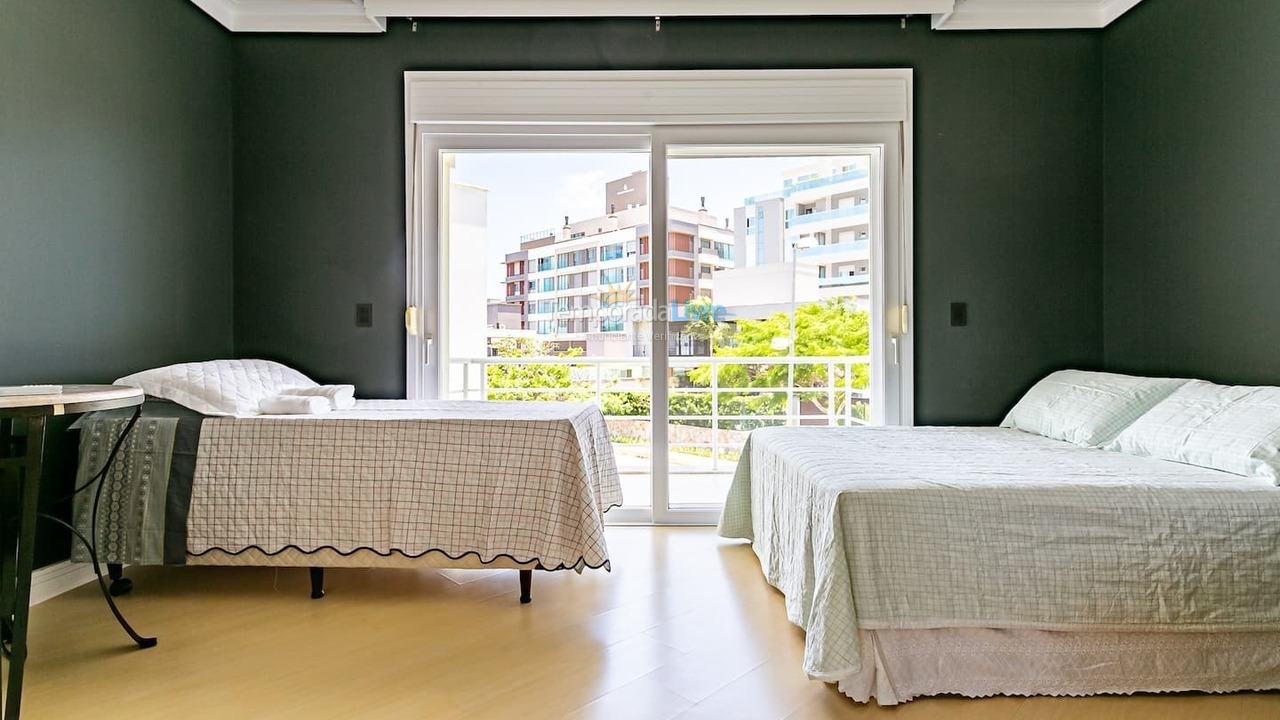 House for vacation rental in Florianopolis (Jurerê Internacional)