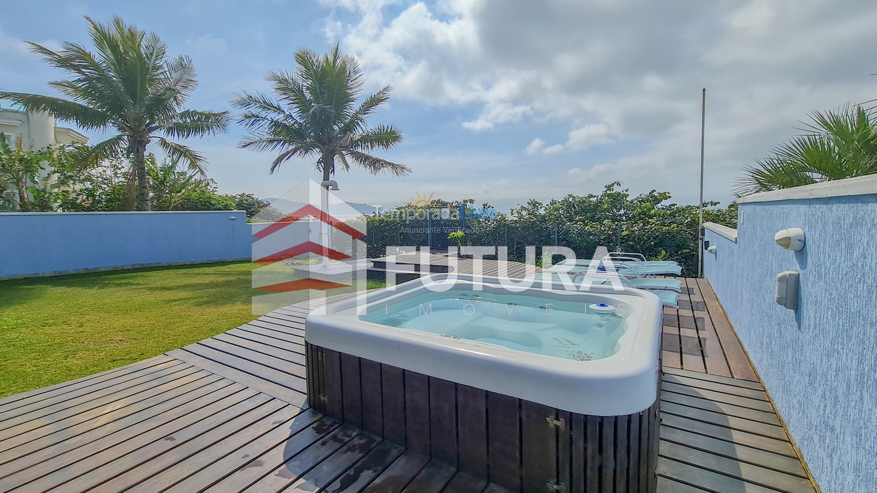 House for vacation rental in Bombinhas (Canto Grande)