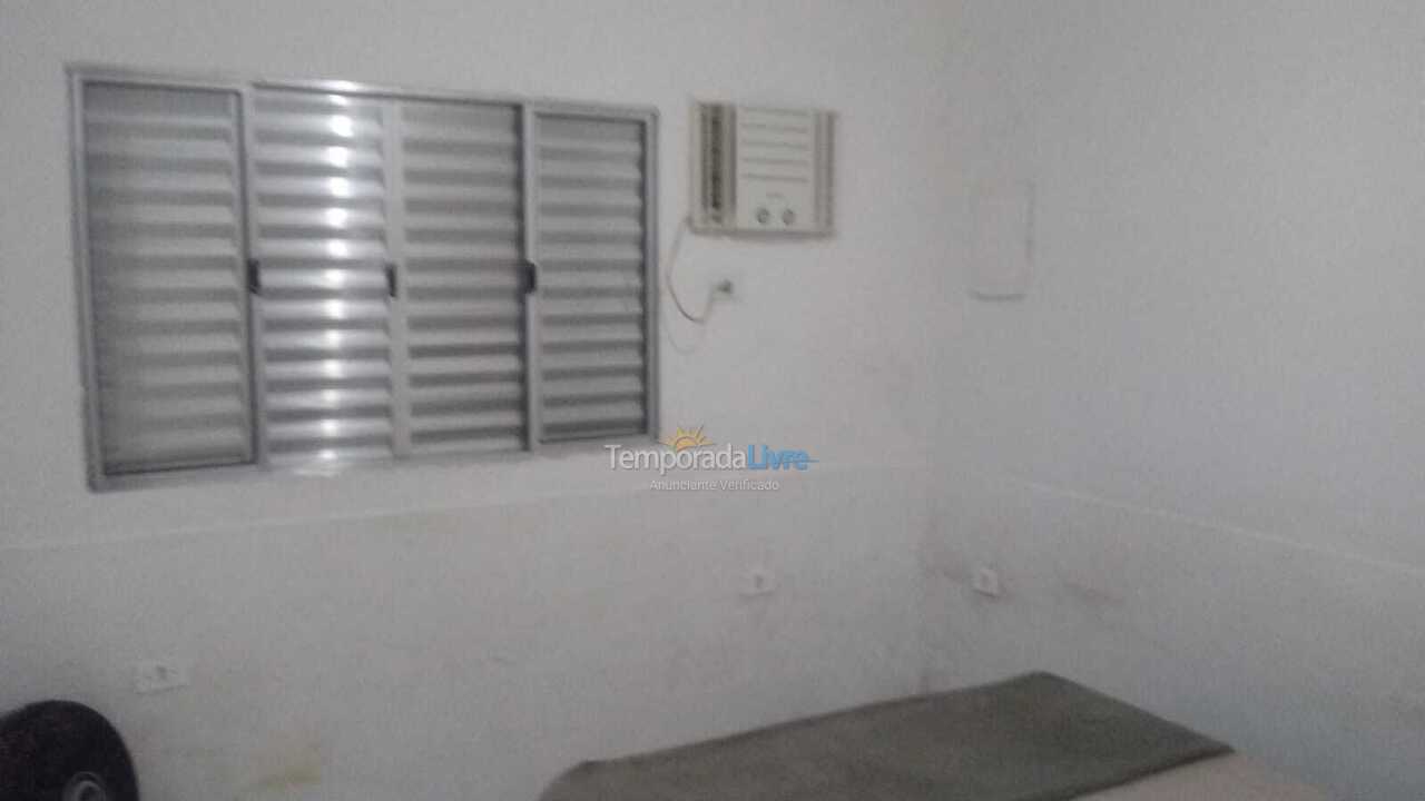 Casa para aluguel de temporada em Guarujá (Santo Antonio)