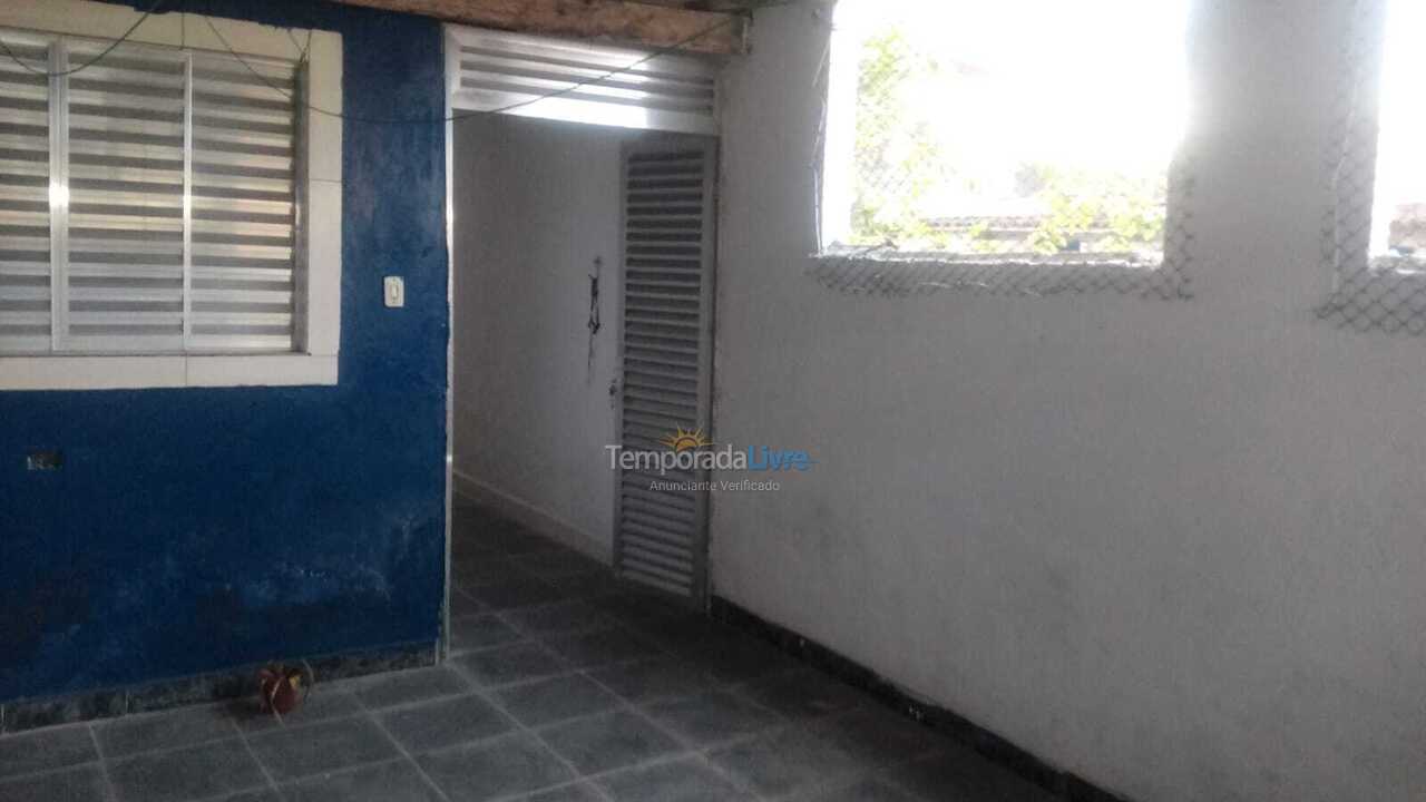 Casa para aluguel de temporada em Guarujá (Santo Antonio)