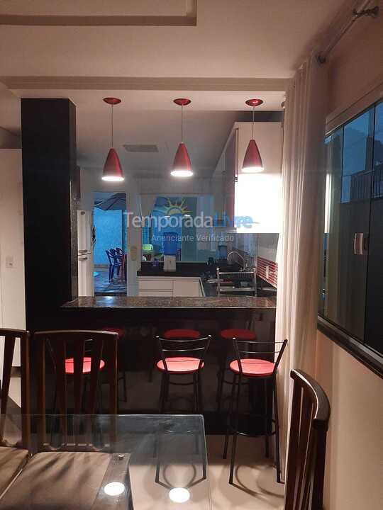 Casa para aluguel de temporada em Guarapari (Praia do Morro)