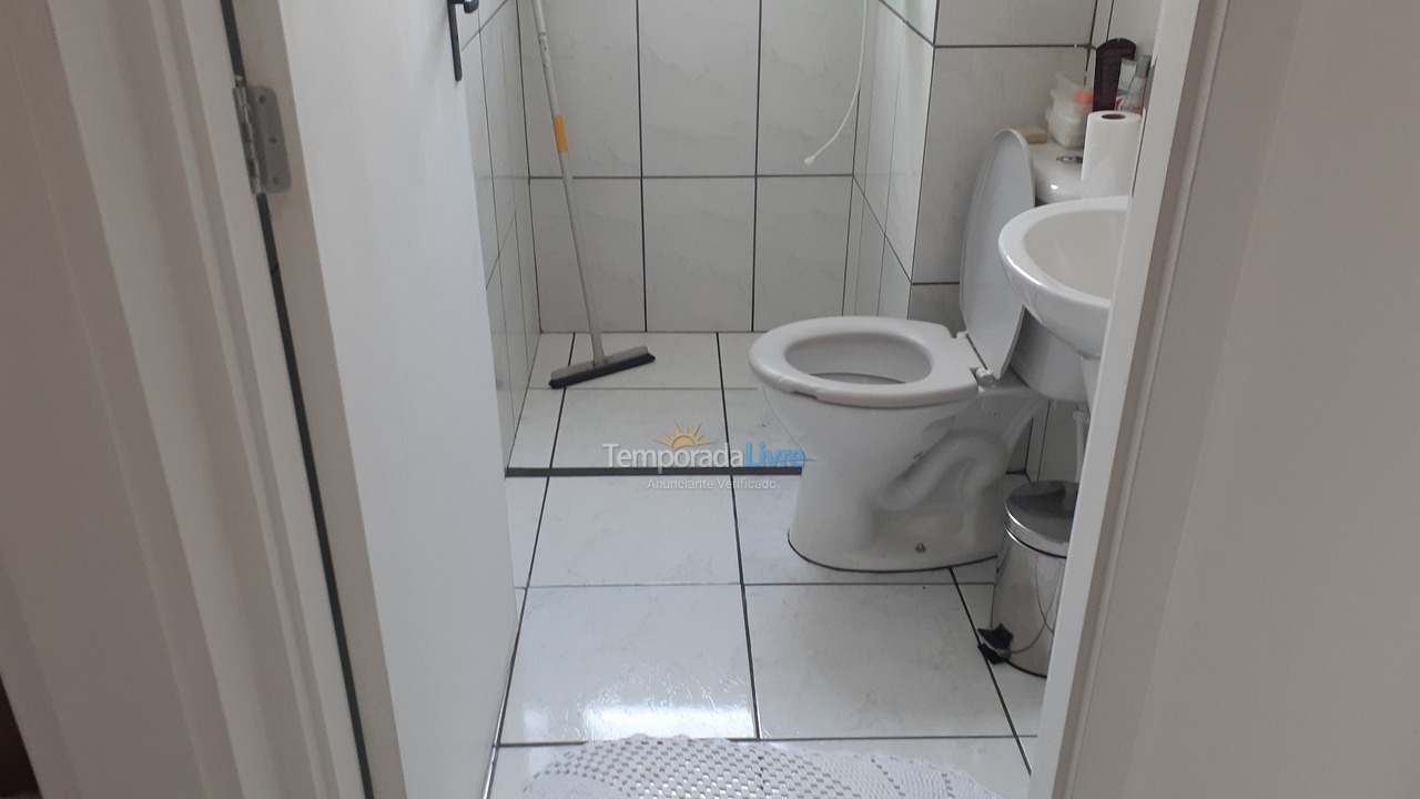 Apartamento para aluguel de temporada em Ubatuba (Marafunda)