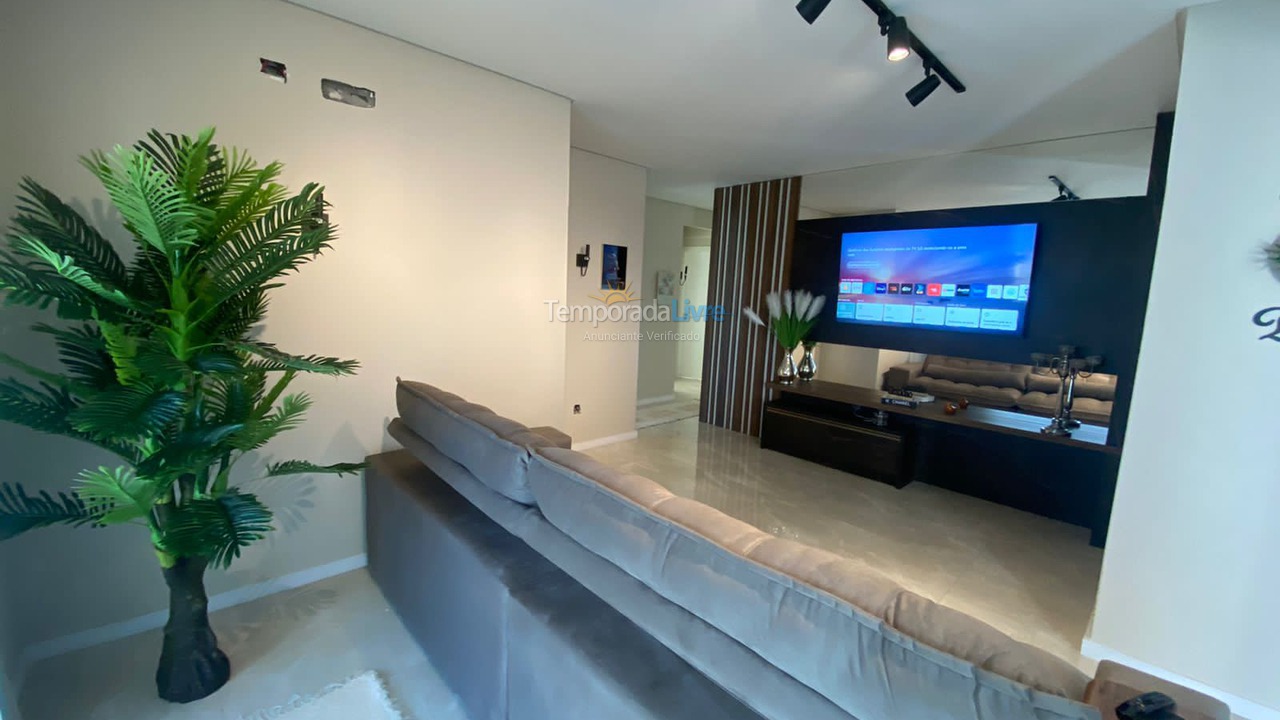 Apartment for vacation rental in Itapema (Meia Praia)